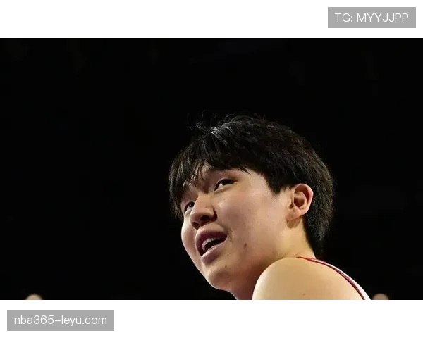 杨瀚森内线高效抢篮板助力球队提升防守稳定性